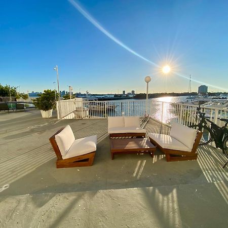 Luxurious Remodeled Direct Waterfront Apartment With Miami Skyline View And Outdoor Terrace Free Parking 5Min Drive To Маямі-Біч Екстер'єр фото