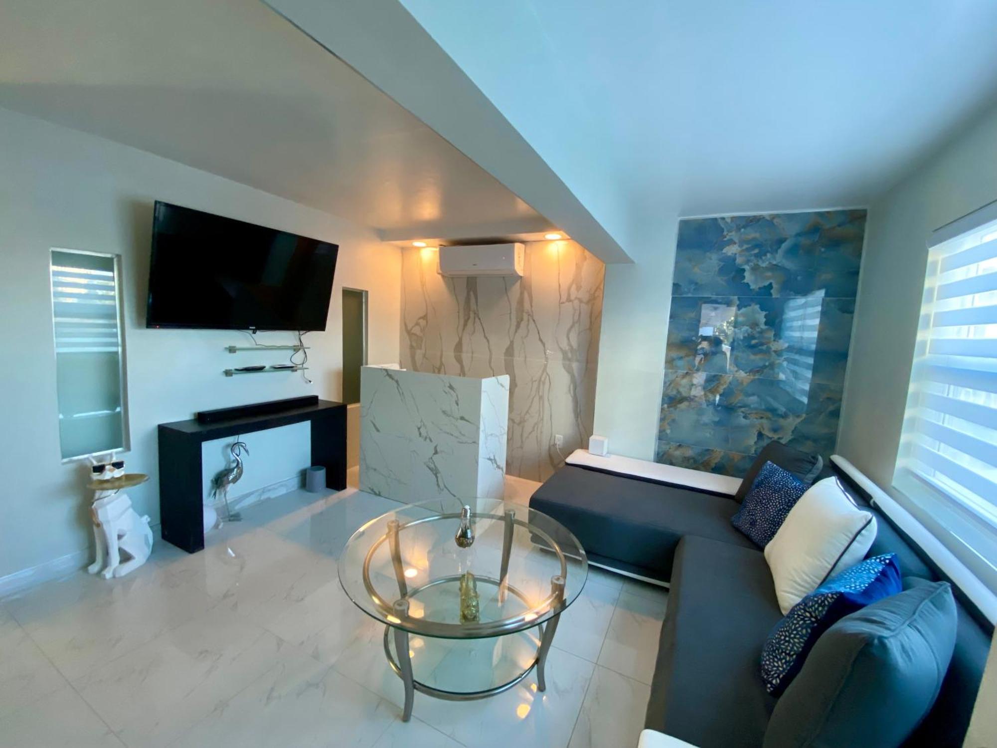 Luxurious Remodeled Direct Waterfront Apartment With Miami Skyline View And Outdoor Terrace Free Parking 5Min Drive To Маямі-Біч Екстер'єр фото